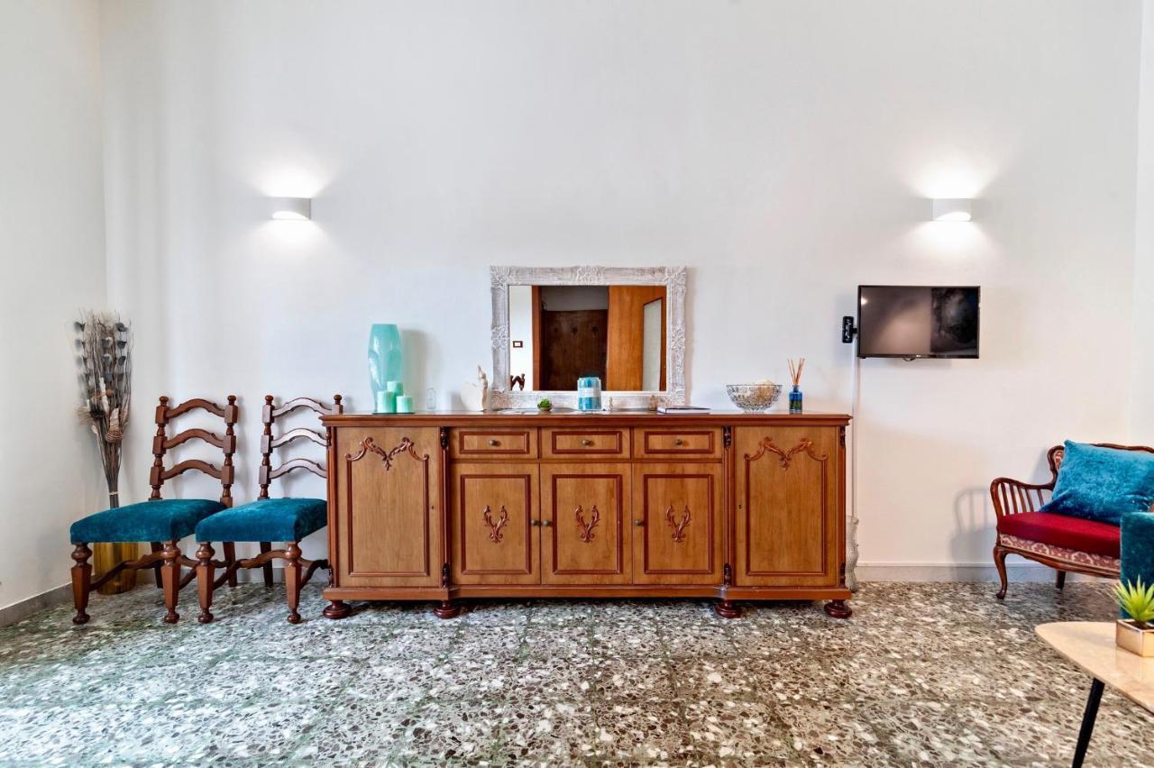 La Casa Di Julia Apartment Lecce Luaran gambar